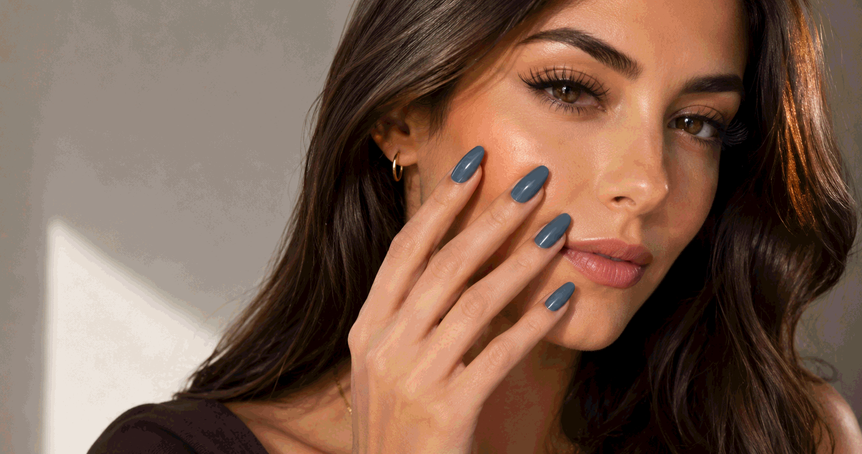 Clou Nails Resmi Afiş 3