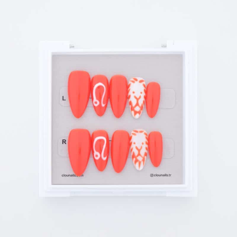 Leo Nails